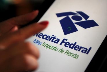 Governo prorroga prazo de entrega da declaração do IR por dois meses IOF de operações de crédito é desonerado e contribuições são adiadas