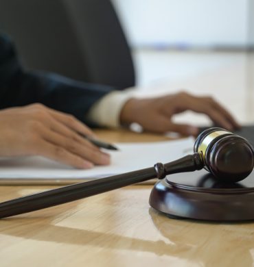 Juízes suspendem exigibilidade de crédito tributário e de CND